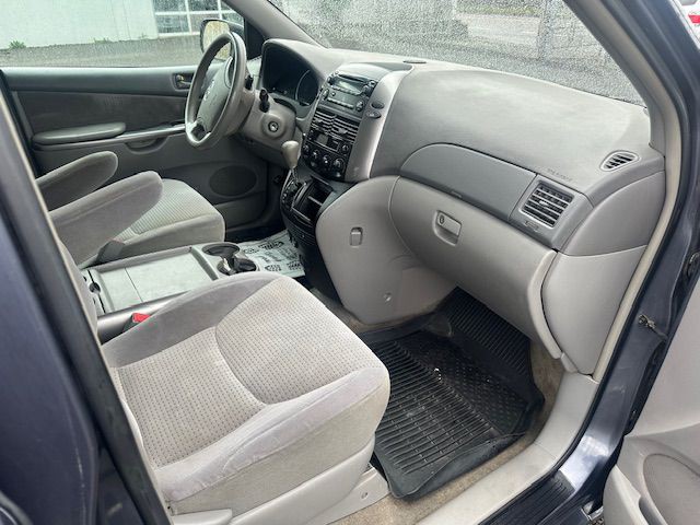 2006 Toyota Sienna Image 13