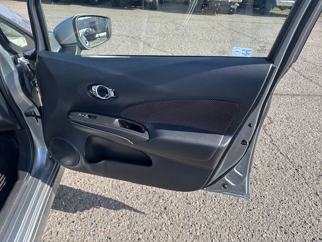 2015 Nissan Versa Image 14