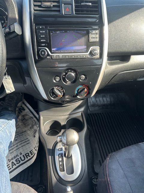 2015 Nissan Versa Image 21