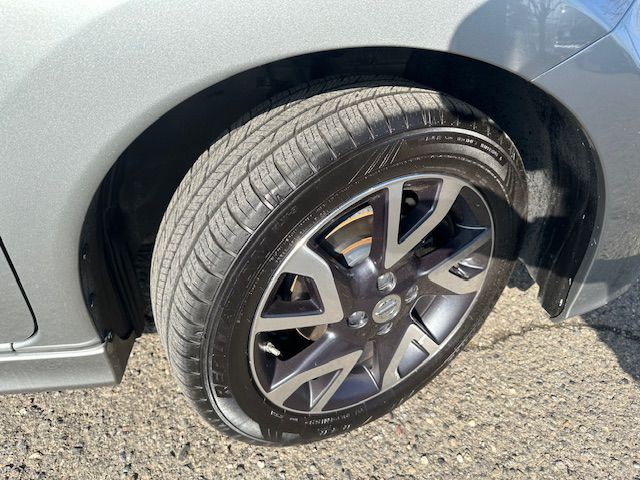 2015 Nissan Versa Image 24