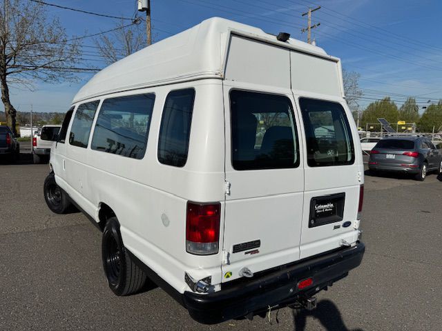 2013 Ford Econoline Image 3