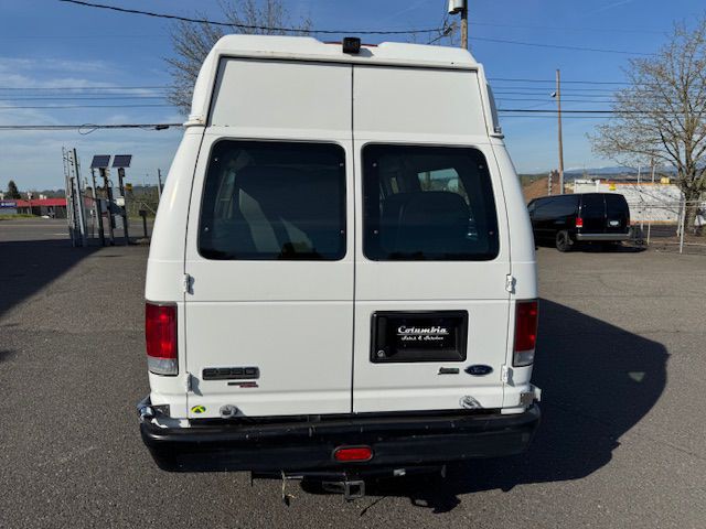 2013 Ford Econoline Image 4