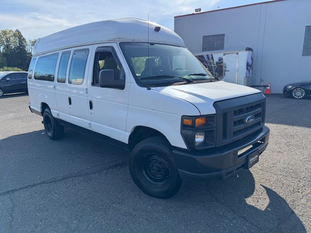 2013 Ford Econoline Image 7