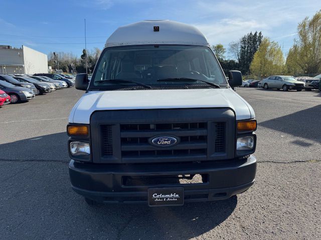 2013 Ford Econoline Image 8