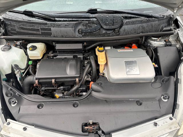 2005 Toyota Prius Image 24