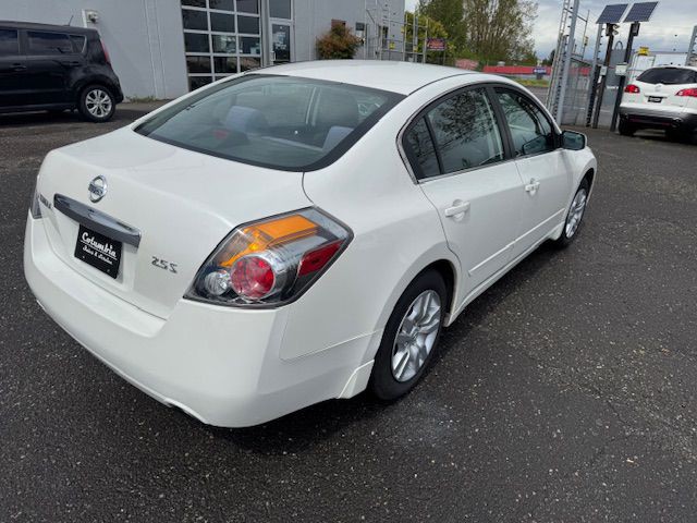 2012 Nissan Altima Image 4
