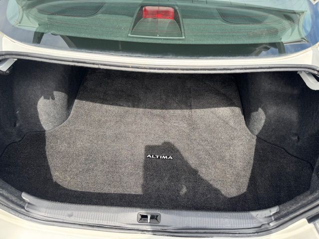 2012 Nissan Altima Image 10