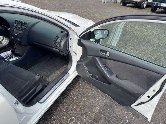 2012 Nissan Altima Image 14