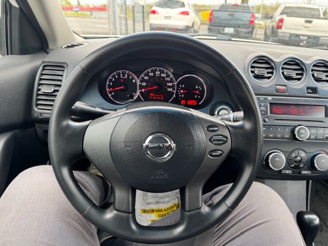 2012 Nissan Altima Image 16