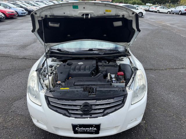 2012 Nissan Altima Image 19