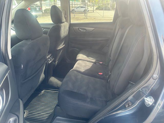 2015 Nissan Rogue Image 11