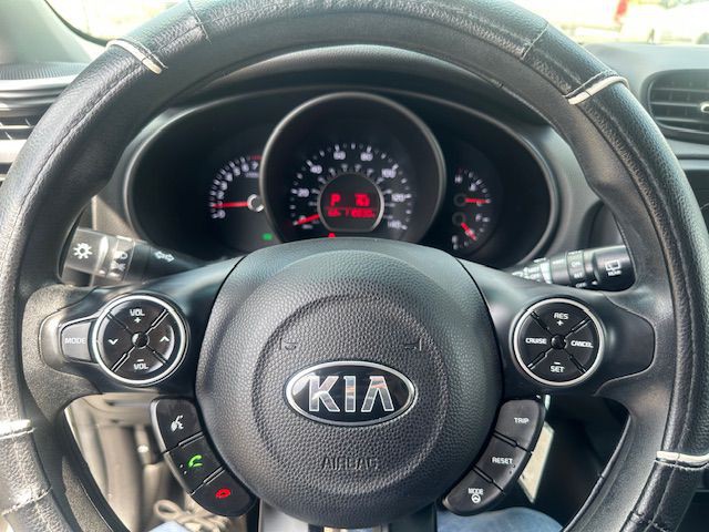 2015 Kia Soul Image 18