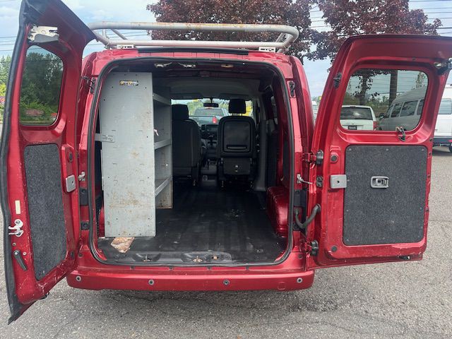 2015 Chevrolet Express Image 18