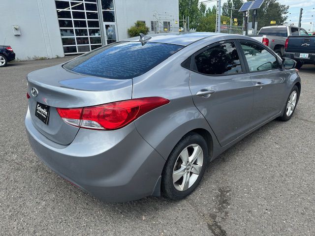 2013 Hyundai Elantra Image 5