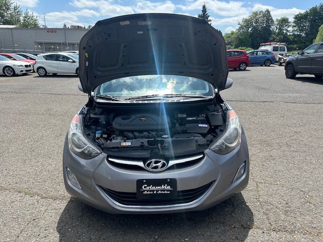 2013 Hyundai Elantra Image 21