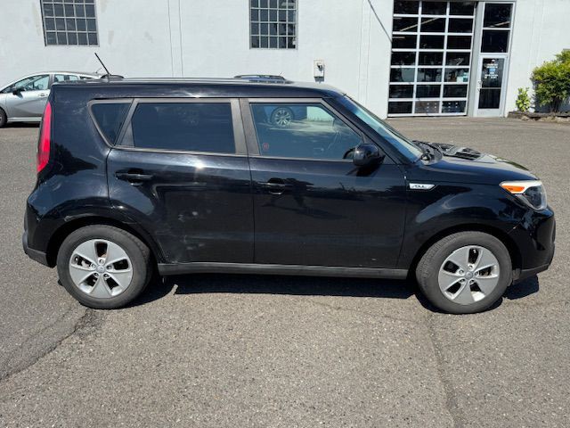 2016 Kia Soul Image 6