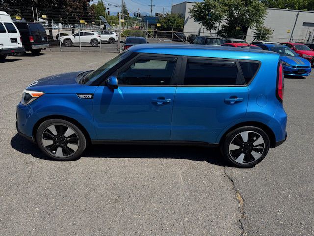 2016 Kia Soul Image 2