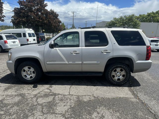 2007 Chevrolet Tahoe Image 2