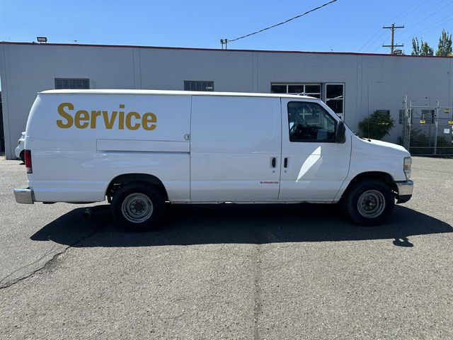 2010 Ford Econoline Image 6