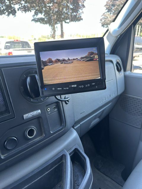 2010 Ford Econoline Image 20