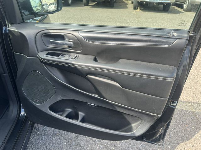 2018 Dodge Grand Caravan Image 13