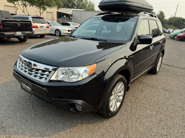 2013 Subaru Forester Image 1