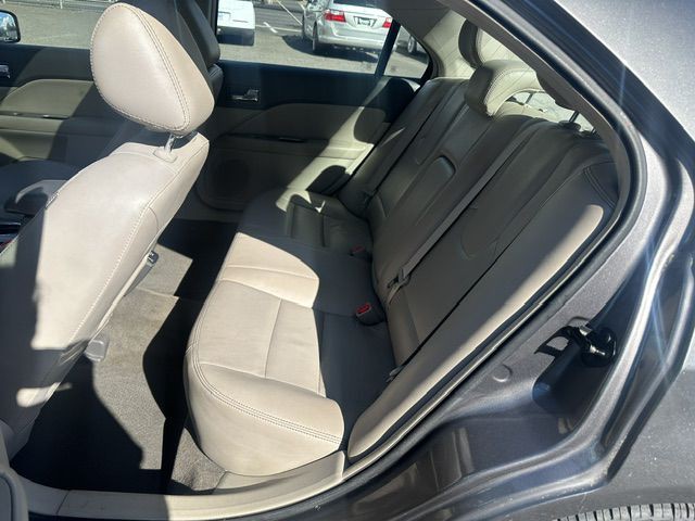 2011 Ford Fusion Image 7