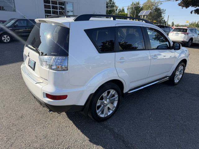 2013 Mitsubishi Outlander Image 5