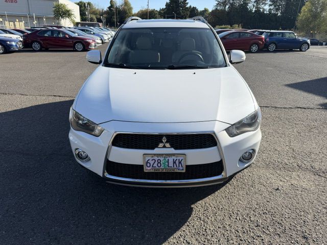 2013 Mitsubishi Outlander Image 8