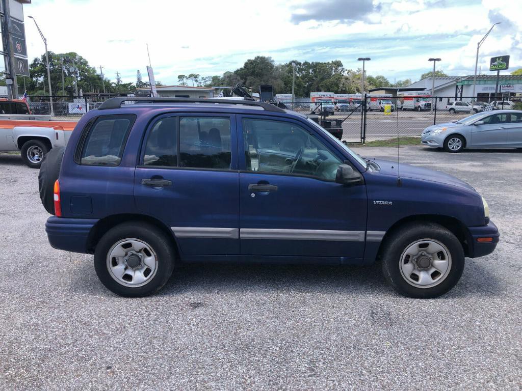 2002 Suzuki Vitara Image 2