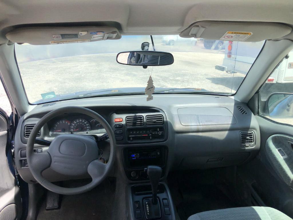 2002 Suzuki Vitara Image 15