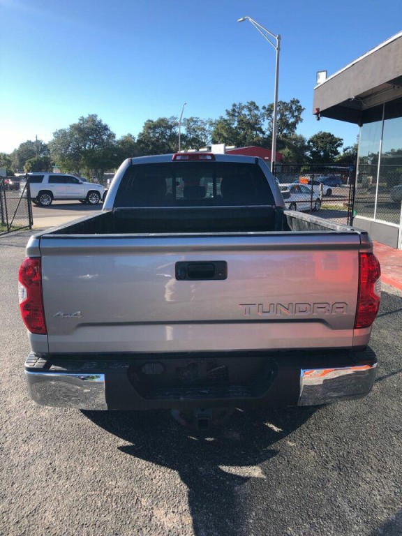 2018 Toyota Tundra Image 9