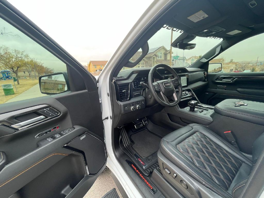 2023 GMC Sierra Image 9