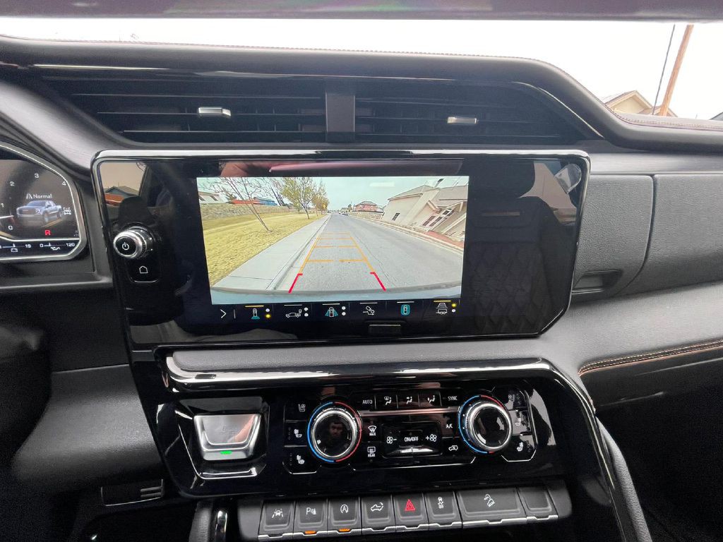 2023 GMC Sierra Image 17