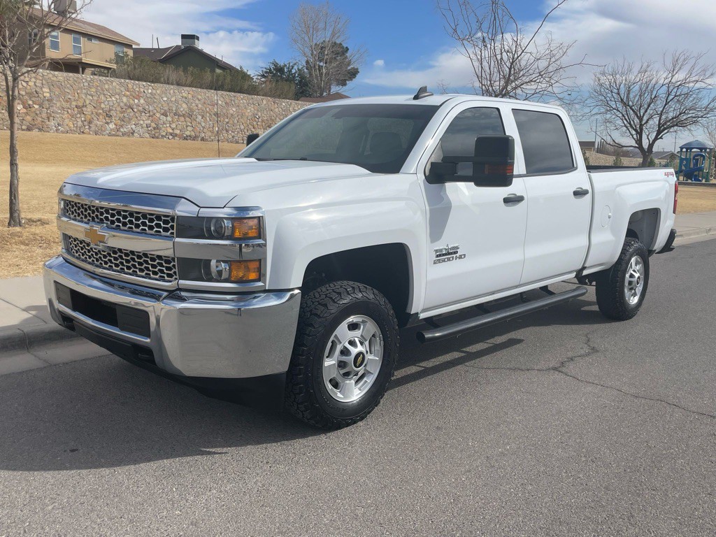 2019 Chevrolet Silverado 1500 Image 2