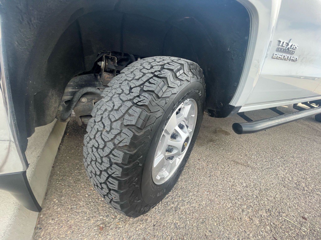 2019 Chevrolet Silverado 1500 Image 19