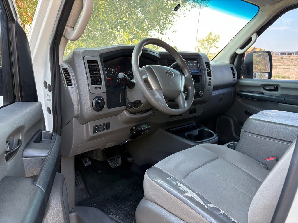 2012 Nissan NV Image 9