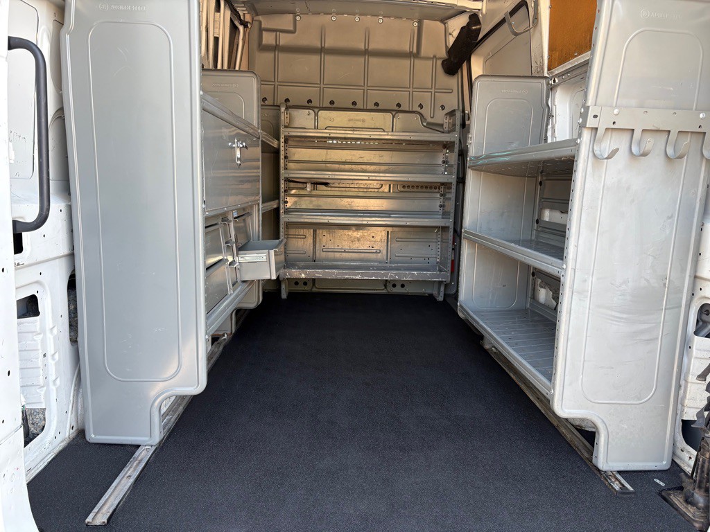 2012 Nissan NV Image 13