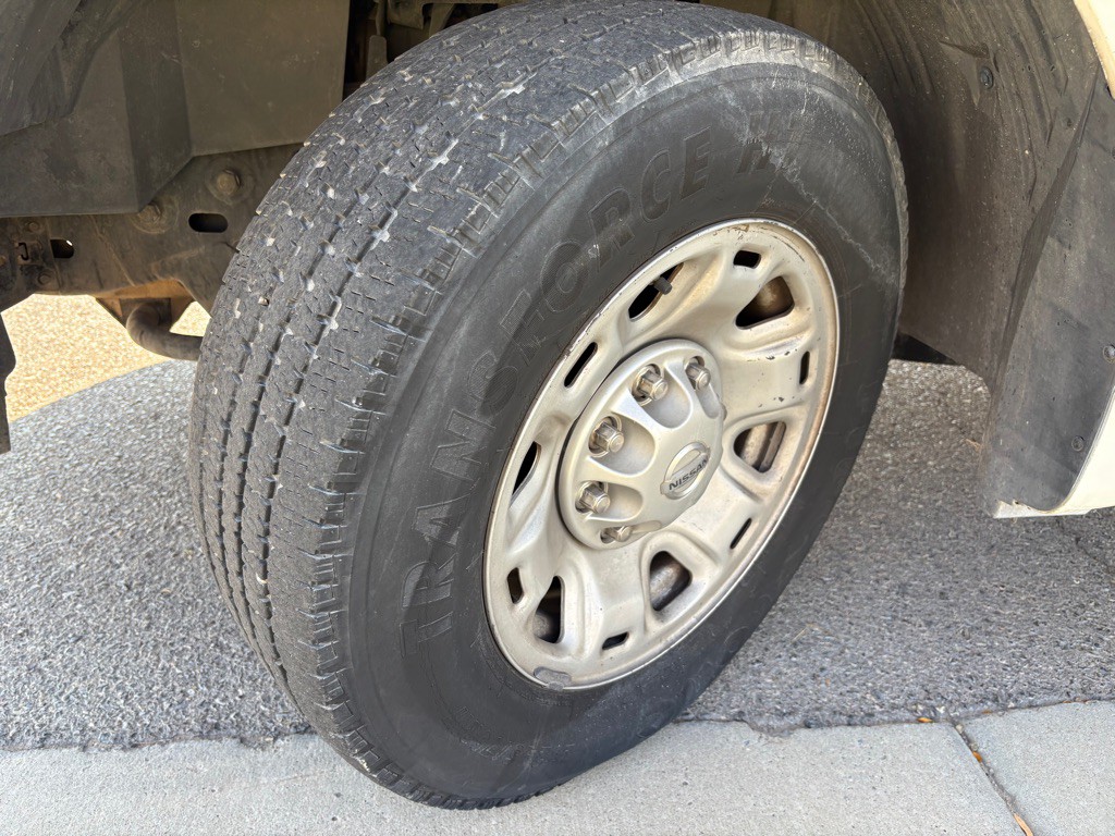 2012 Nissan NV Image 17