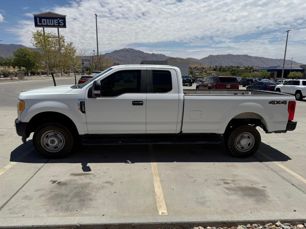 2017 Ford F-250 Image 3