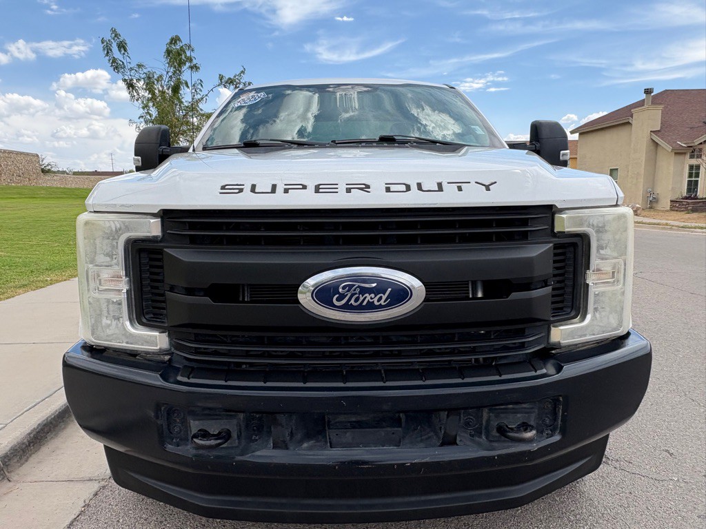 2017 Ford F-250 Image 4