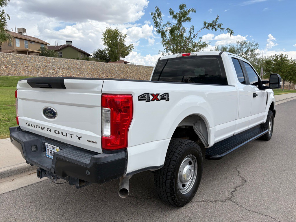 2017 Ford F-250 Image 8