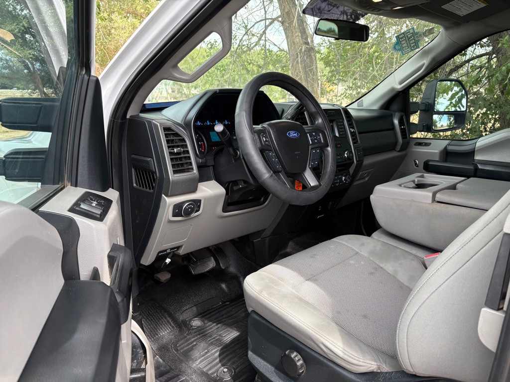2017 Ford F-250 Image 9