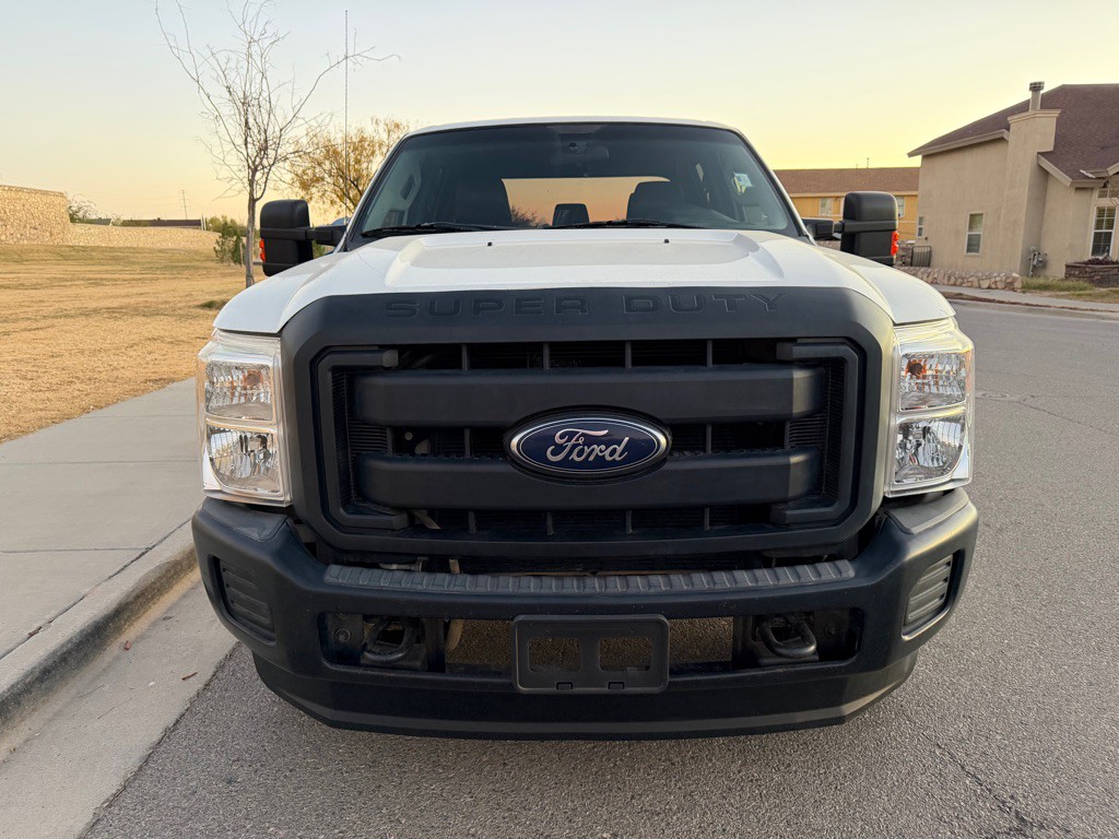 2015 Ford F-250 Image 2