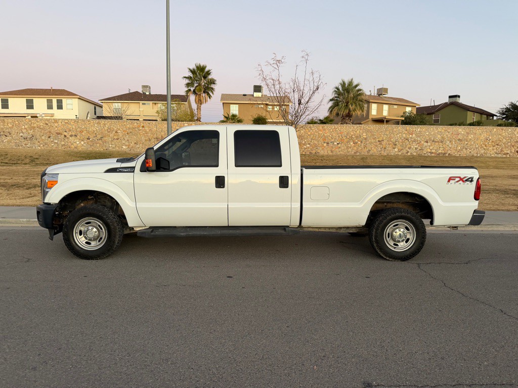 2015 Ford F-250 Image 3