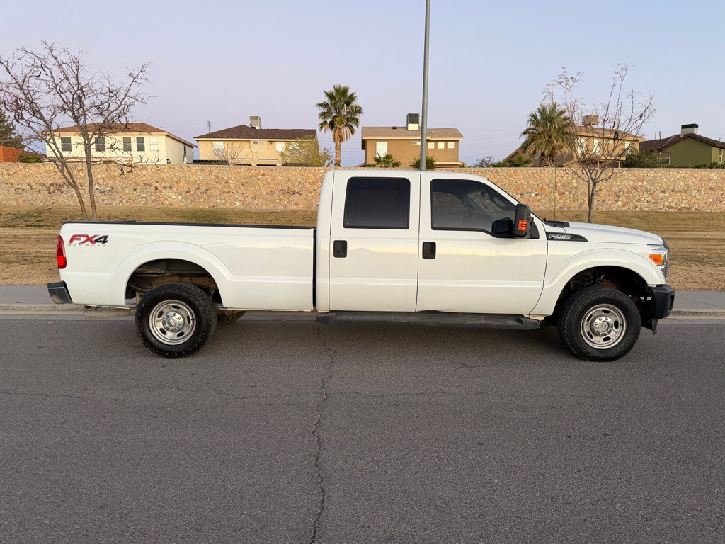 2015 Ford F-250 Image 5