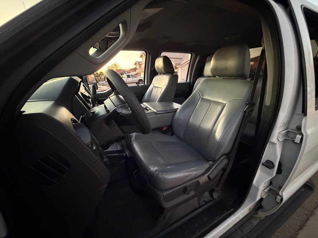 2015 Ford F-250 Image 10