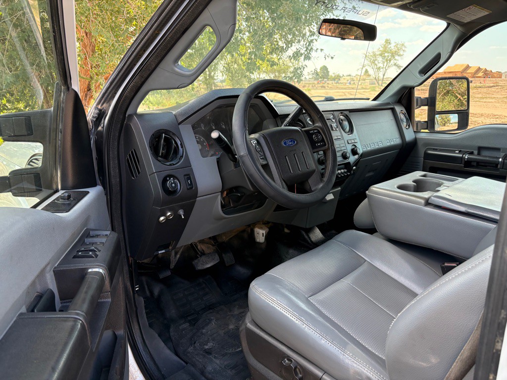 2015 Ford F-250 Image 9