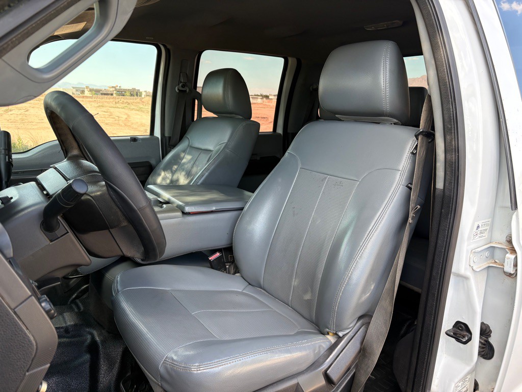 2015 Ford F-250 Image 10