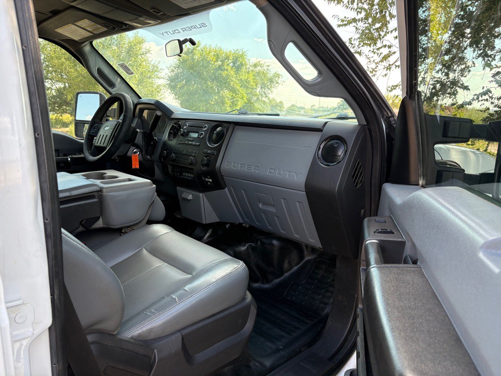 2015 Ford F-250 Image 11